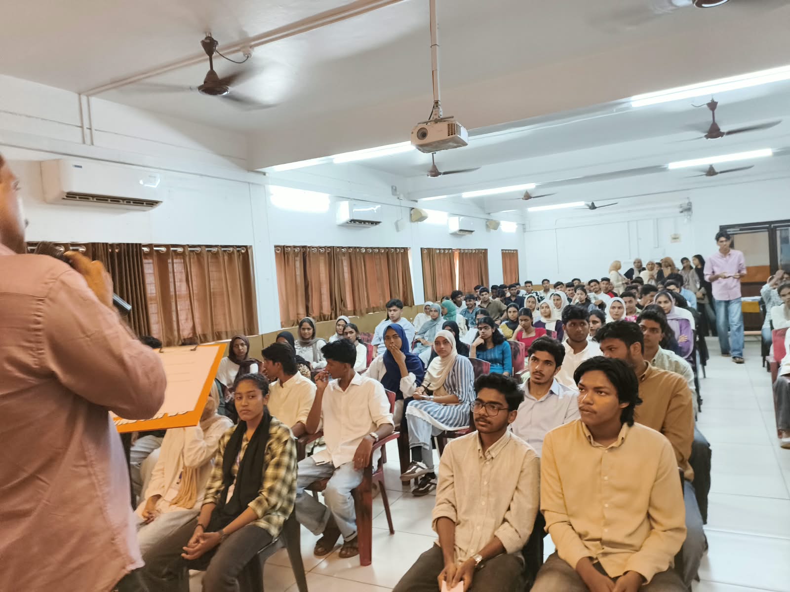Quiz e Azadi Held to Mark 80th Independence Day